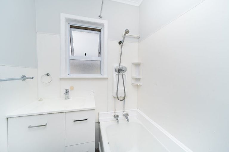 Photo of property in 21-21a Nottingham Avenue, Awapuni, Palmerston North, 4412