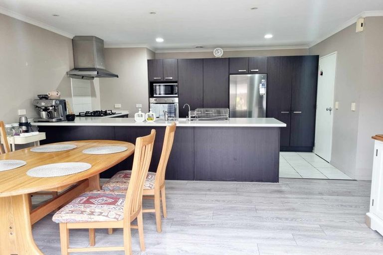 Photo of property in 21 Cambrian Street, Churton Park, Wellington, 6037