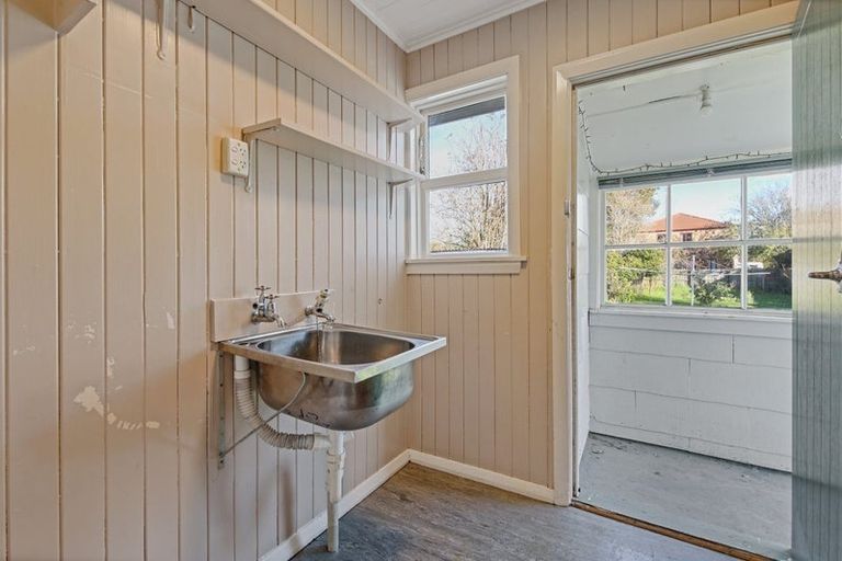 Photo of property in 15 Balgay Street, Upper Riccarton, Christchurch, 8041