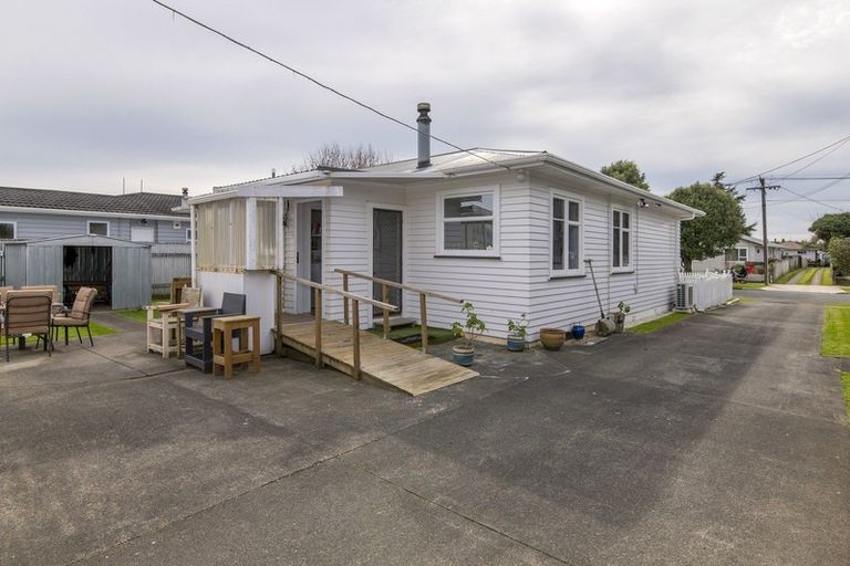 Photo of property in 9 Duke Street, Levin, 5510