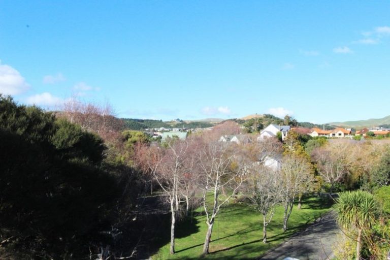 Photo of property in 25 Solander Place, Whitby, Porirua, 5024