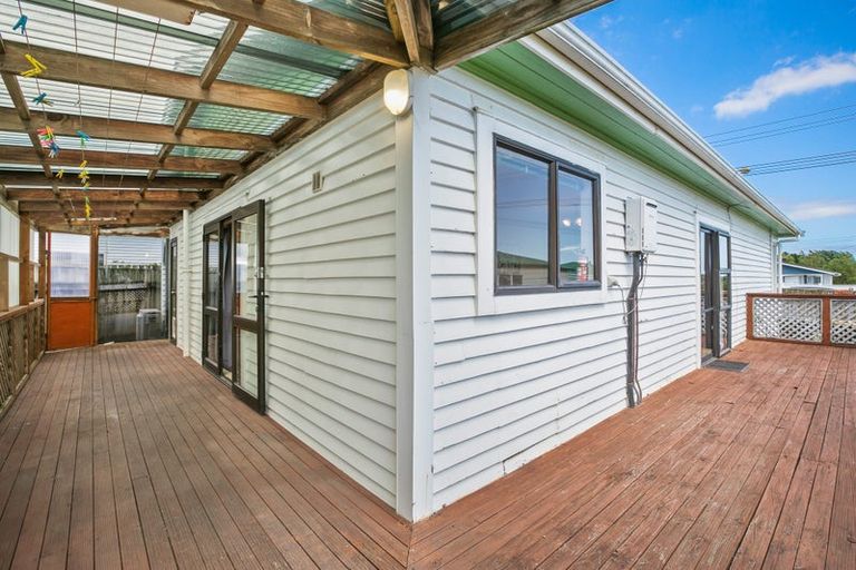 Photo of property in 143 Ngamotu Road, Spotswood, New Plymouth, 4310