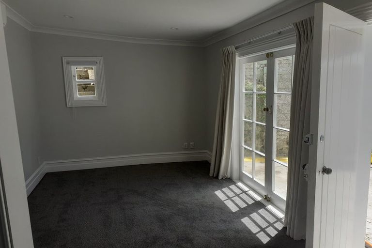 Photo of property in 126 Wallace Street, Mount Cook, Wellington, 6021