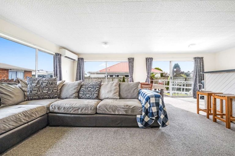 Photo of property in 18a Monokia Street, Fairy Springs, Rotorua, 3015