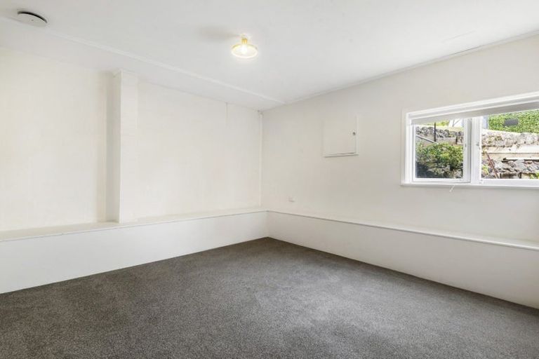 Photo of property in 1/15 Birkley Road, Bayswater, Auckland, 0622