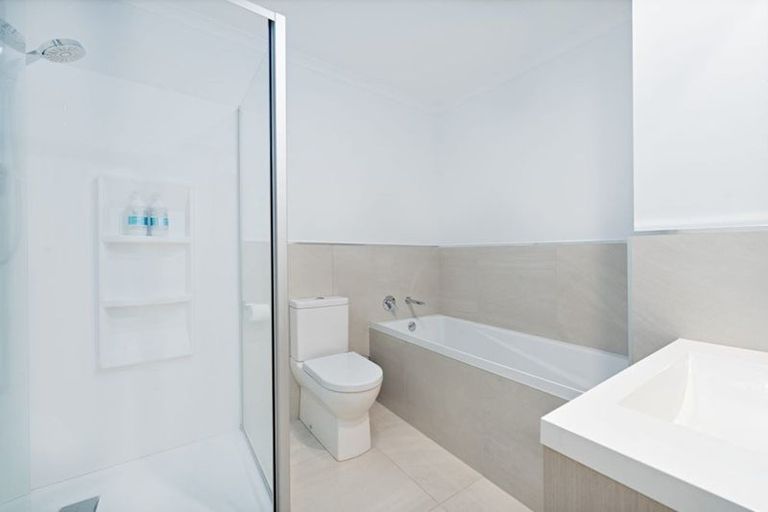 Photo of property in 1/18 Titoki Street, Te Atatu Peninsula, Auckland, 0610