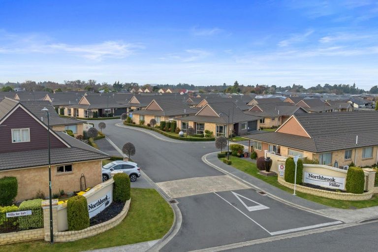 Photo of property in 3 Reeves Road, Rangiora, 7400