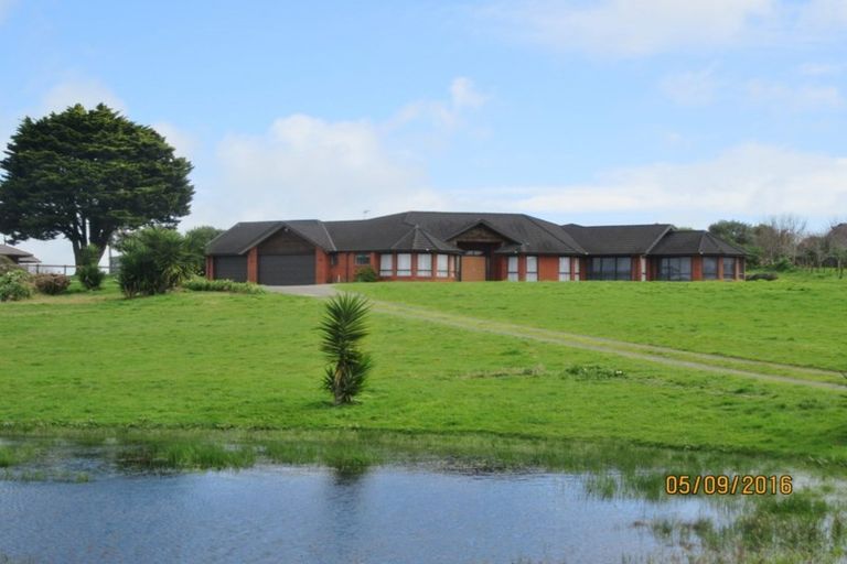 Photo of property in 16a Burberry Road, Karaka, Drury, 2578