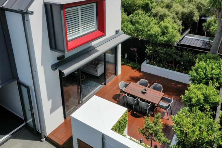 Photo of property in 137a Peterborough Street, Christchurch Central, Christchurch, 8013