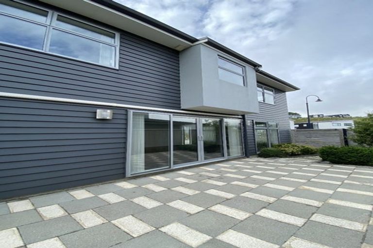 Photo of property in 9 Okataina Way, Aotea, Porirua, 5024