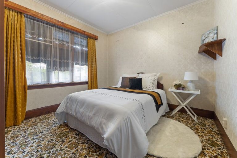 Photo of property in 77 Shamrock Street, Takaro, Palmerston North, 4412