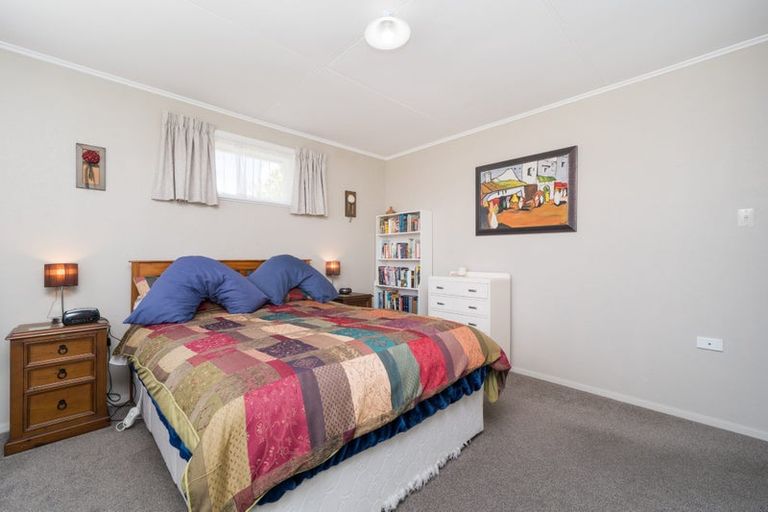 Photo of property in 5 Tingey Place, Awapuni, Palmerston North, 4412