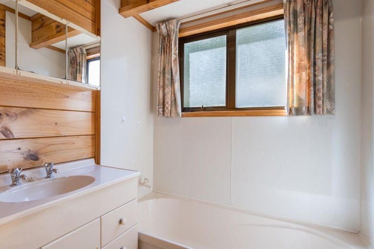 Photo of property in 2 Lingfield Place, Richmond, 7020