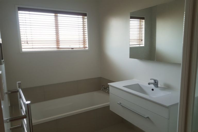 Photo of property in 3 Corfe Street, Ilam, Christchurch, 8041