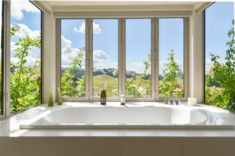 Photo of property in 102 Jackson Road, Hamurana, Rotorua, 3096