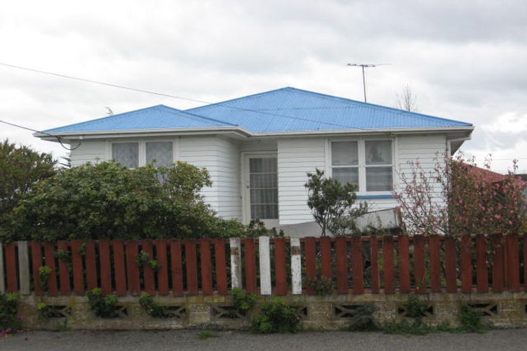 Photo of property in 18 Grant Crescent, Masterton, 5810