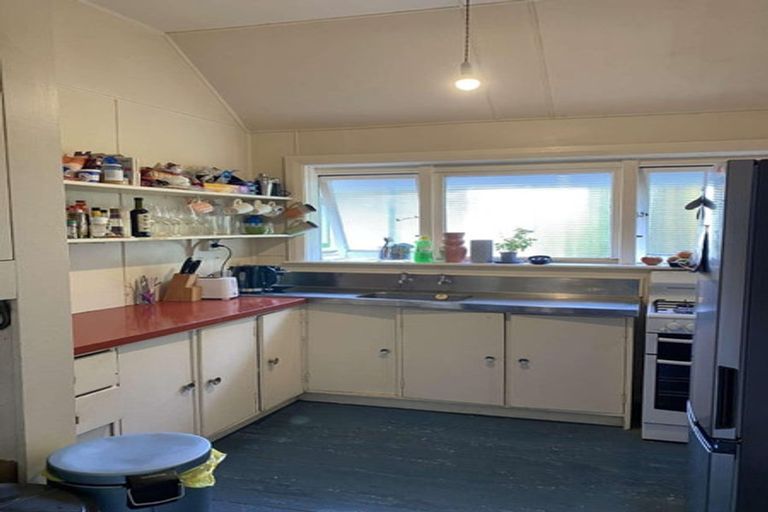 Photo of property in 2/107 Wallace Street, Mount Cook, Wellington, 6021