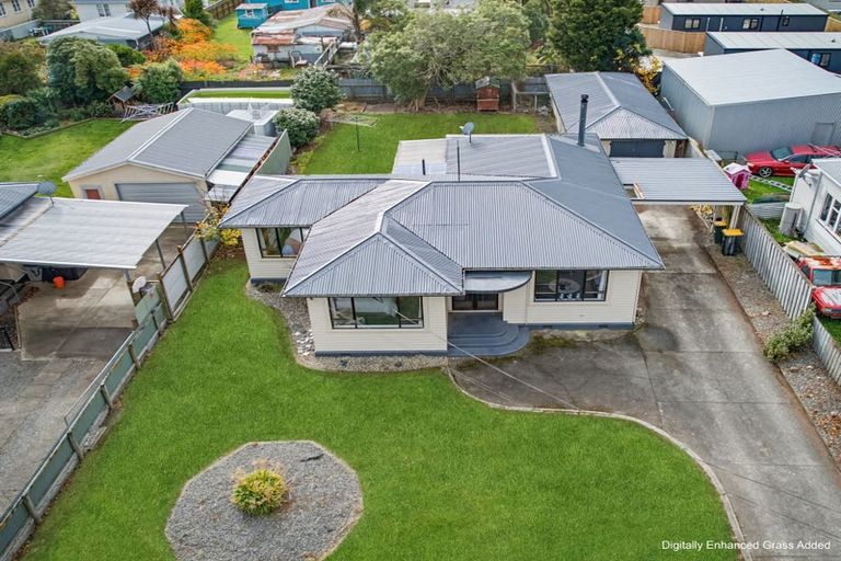 Photo of property in 17 Neptune Street, Dannevirke, 4930