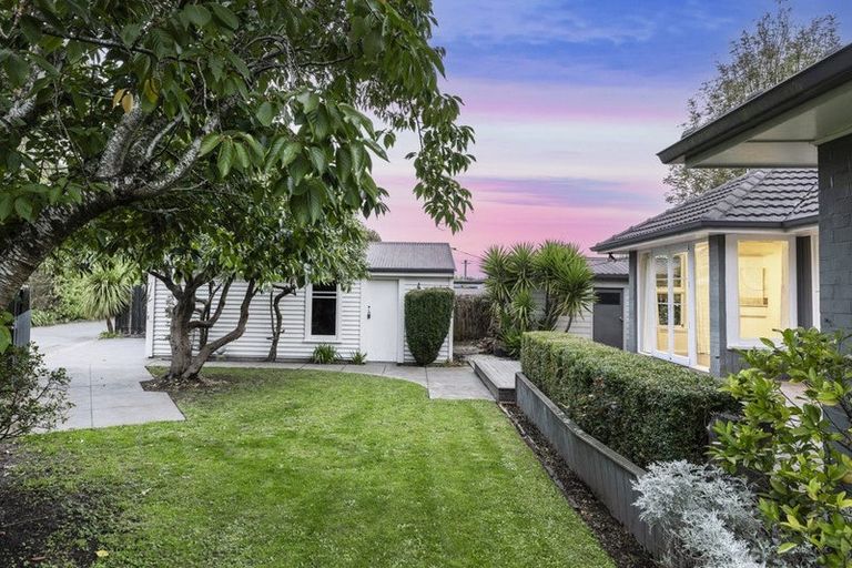 Photo of property in 11 Colina Street, Avonhead, Christchurch, 8042