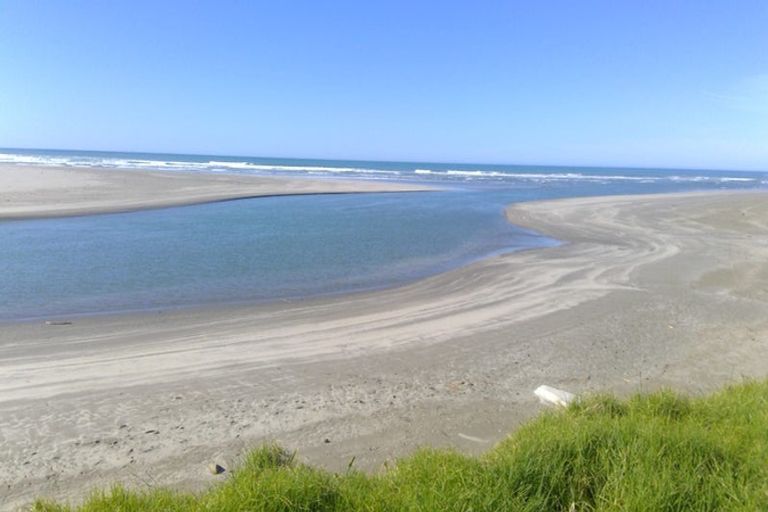Photo of property in 17 Seaview Drive, Mahia, 4198