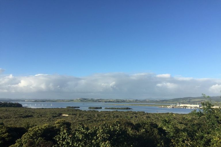 Photo of property in 2 Edge Street, Onerahi, Whangarei, 0110