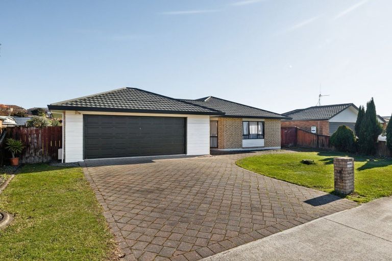 Photo of property in 26 Farnborough Drive, Nawton, Hamilton, 3200