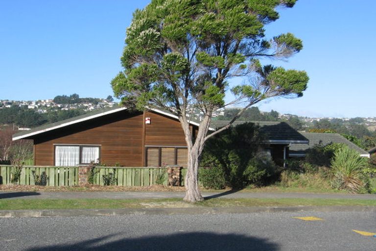 Photo of property in 30 Burbank Crescent, Churton Park, Wellington, 6037