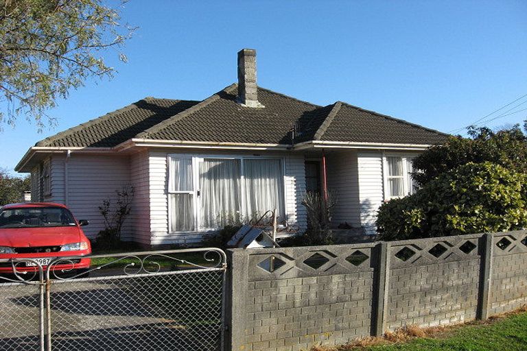 Photo of property in 23 Donnelley Drive, Wainuiomata, Lower Hutt, 5014