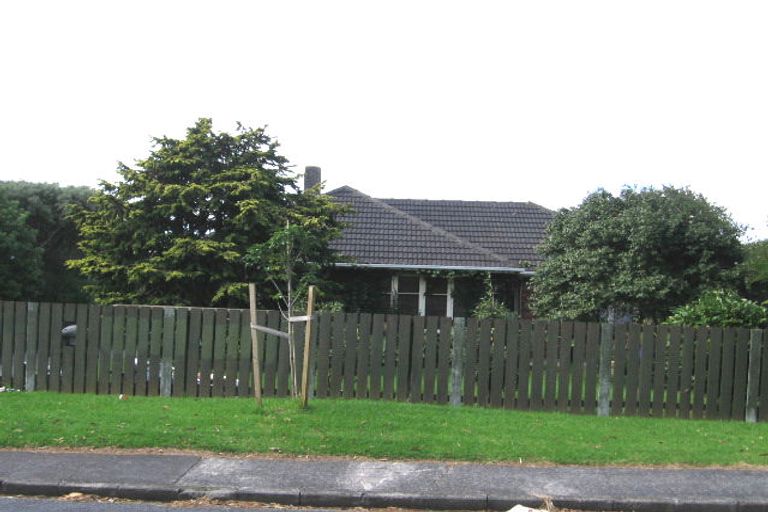 Photo of property in 7 Kervil Avenue, Te Atatu Peninsula, Auckland, 0610