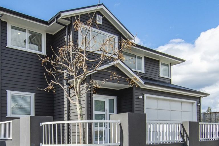 Photo of property in 379b Oceanbeach Road, Mount Maunganui, 3116
