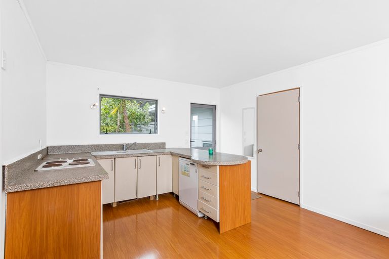 Photo of property in 22b Norman Road, Titirangi, Auckland, 0604