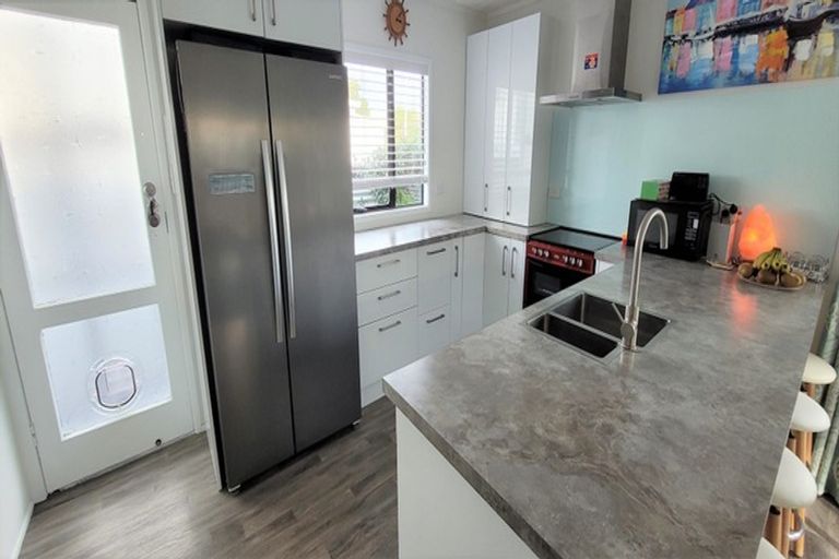 Photo of property in 79a Simpson Road, Papamoa Beach, Papamoa, 3118