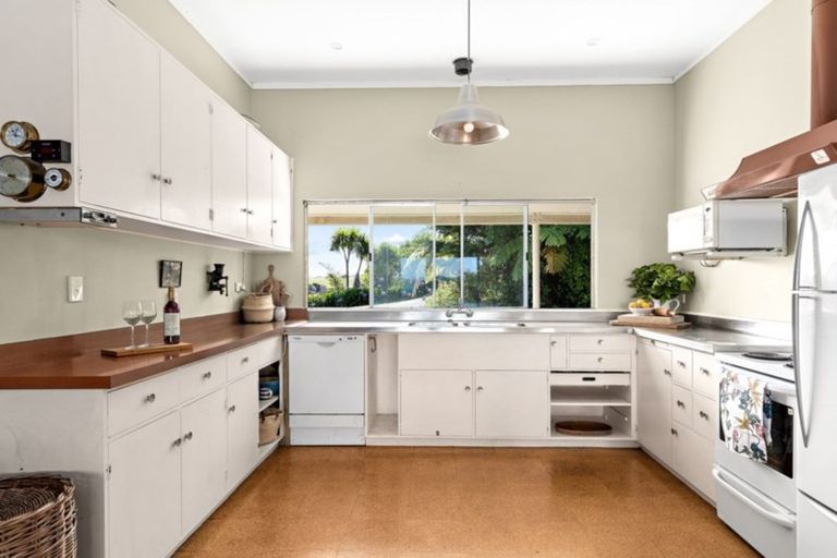 Photo of property in 188 Whitmore Road, Tawharanui Peninsula, Matakana, 0986