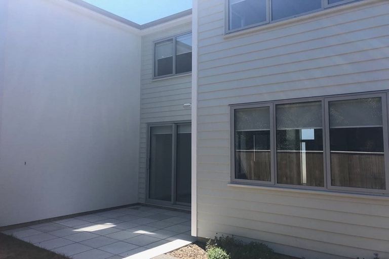 Photo of property in 16 Glide Lane, Whitby, Porirua, 5024