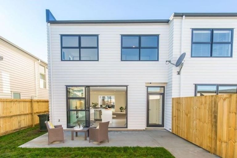 Photo of property in 14 Hakaro Way, Takanini, 2112
