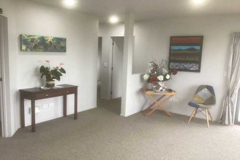 Photo of property in 2a Sycamore Drive, Sunnynook, Auckland, 0620