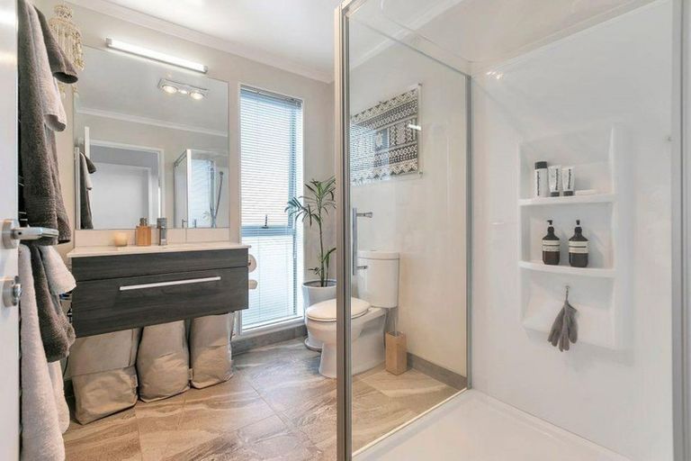 Photo of property in 24 Rangihina Road, Hobsonville, Auckland, 0616