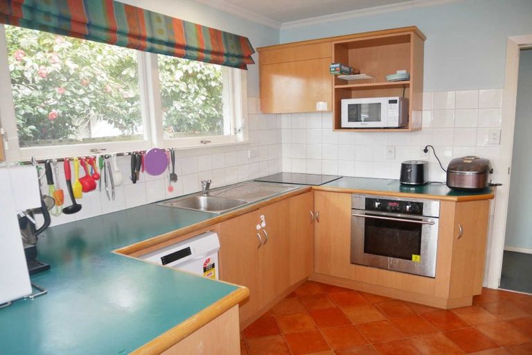 Photo of property in 15 Ashfield Place, Ilam, Christchurch, 8041