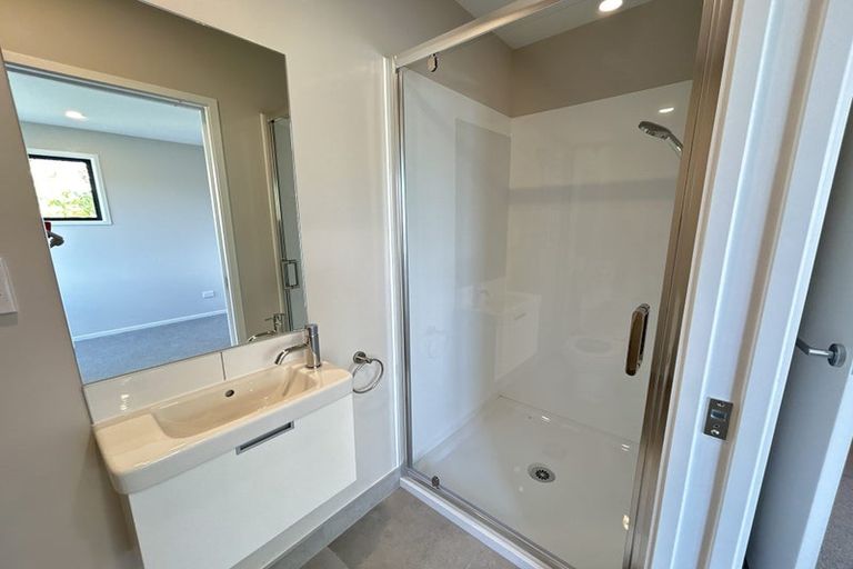 Photo of property in 41 Whati Lane, Henderson, Auckland, 0612