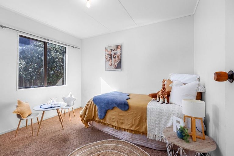Photo of property in 14a Pokapu Place, Bethlehem, Tauranga, 3110