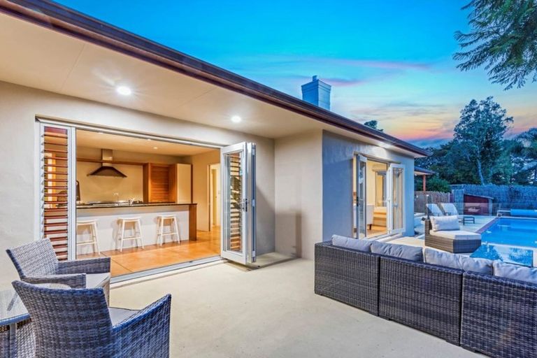 Photo of property in 10 Landing Drive, Albany, Auckland, 0632