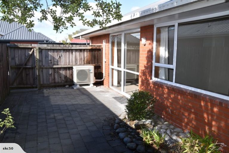 Photo of property in 2/18 Burdale Street, Riccarton, Christchurch, 8011