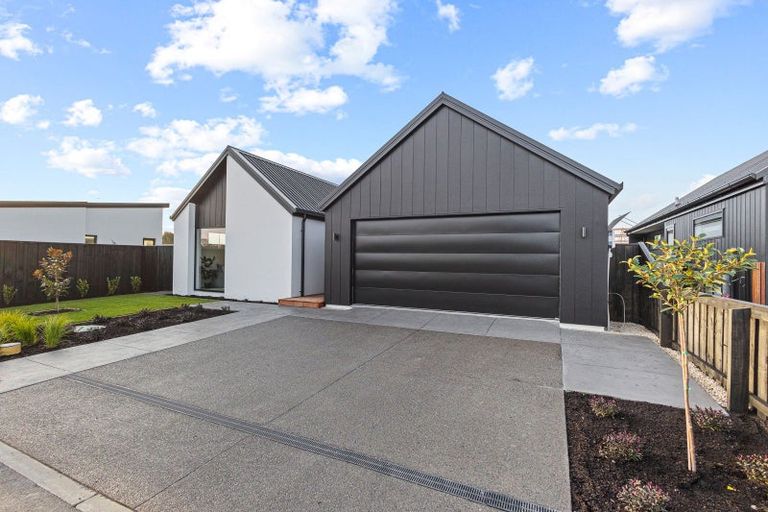 Photo of property in 1 Hobbs Lane, Harewood, Christchurch, 8051
