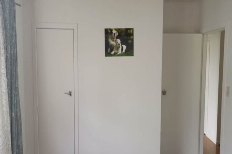 Photo of property in 56 Rua Road, Glen Eden, Auckland, 0602