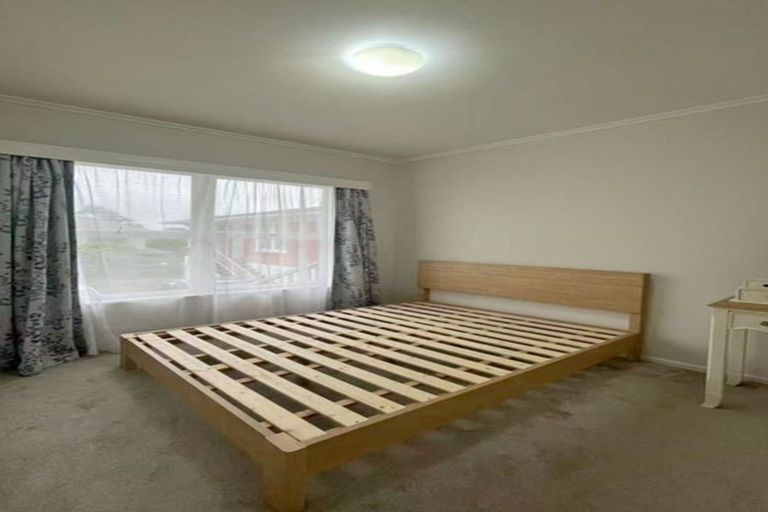 Photo of property in 4/13a Evelyn Place, Hillcrest, Auckland, 0627