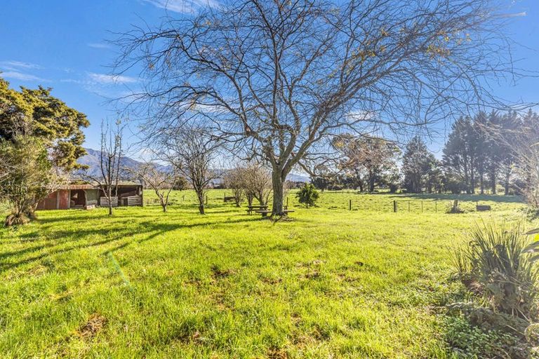 Photo of property in 230 Loop Road, East Takaka, Takaka, 7183