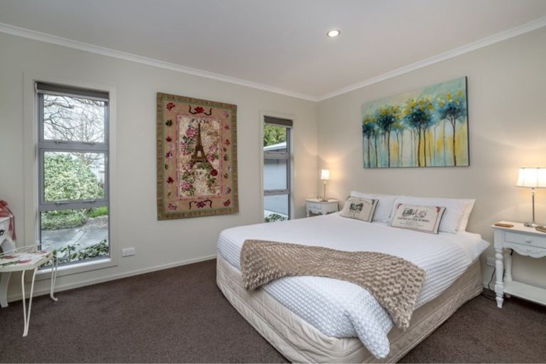 Photo of property in 12 Wood Street, Greytown, 5712