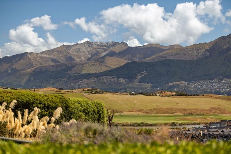 Photo of property in 3 Caithness Court, Jacks Point, Queenstown, 9371