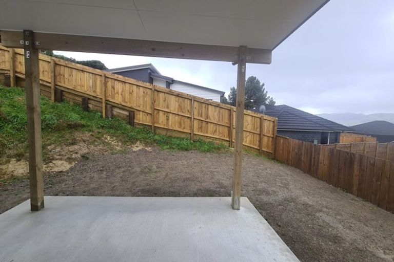 Photo of property in 21 Topsail Way, Whitby, Porirua, 5024