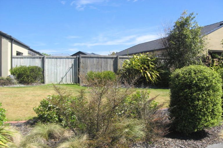 Photo of property in 28 Limes Avenue, Parklands, Christchurch, 8083